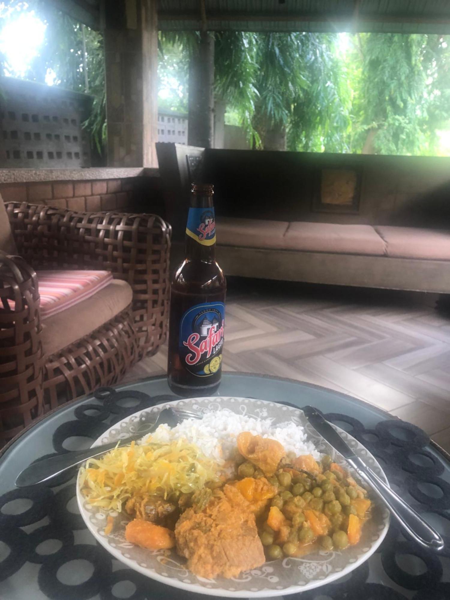 Tatys Homestay Dar es Salaam Exteriör bild