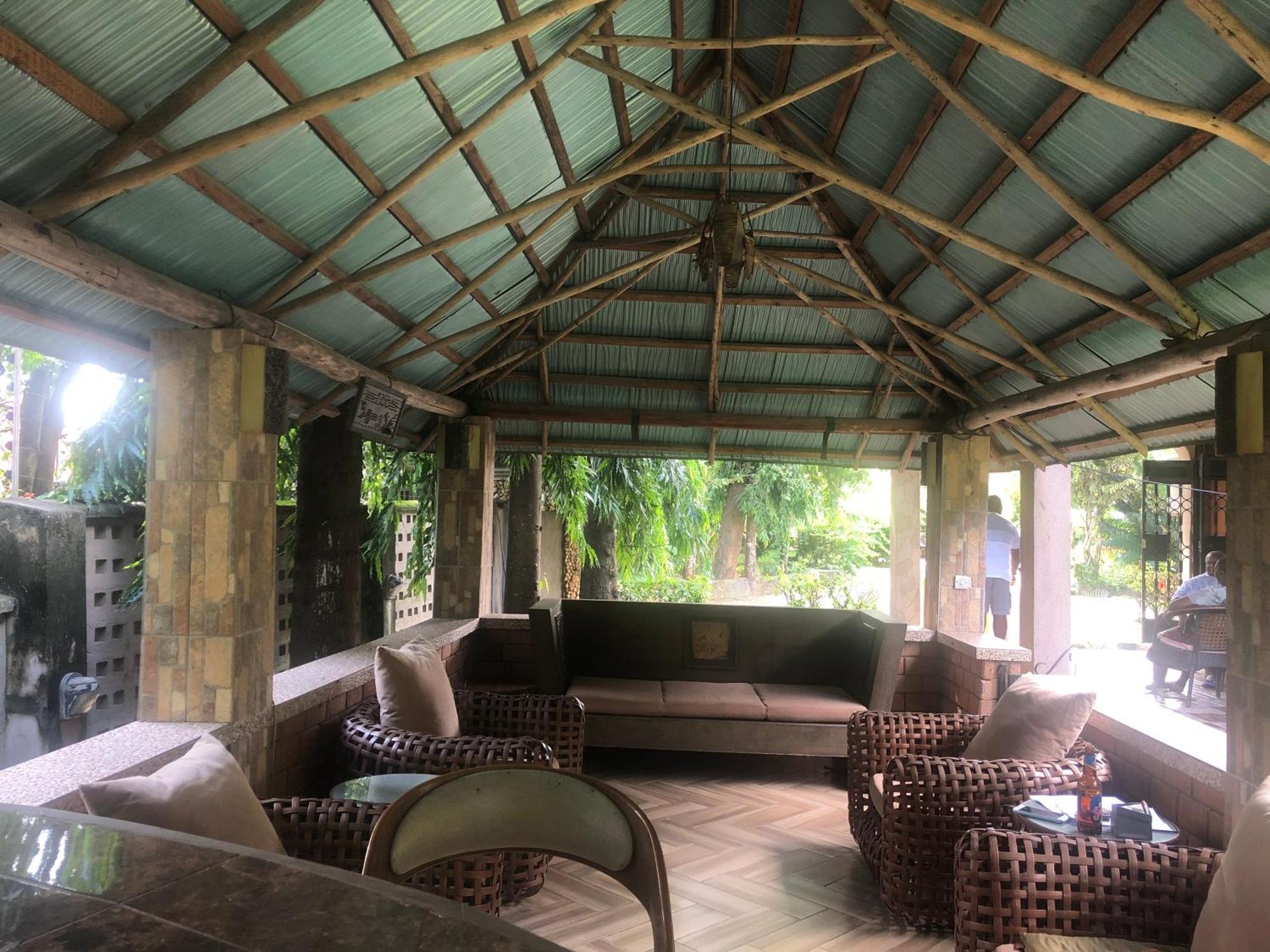 Tatys Homestay Dar es Salaam Exteriör bild
