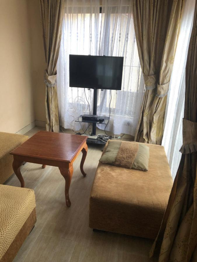 Tatys Homestay Dar es Salaam Exteriör bild