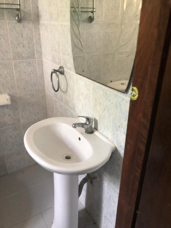 Tatys Homestay Dar es Salaam Exteriör bild