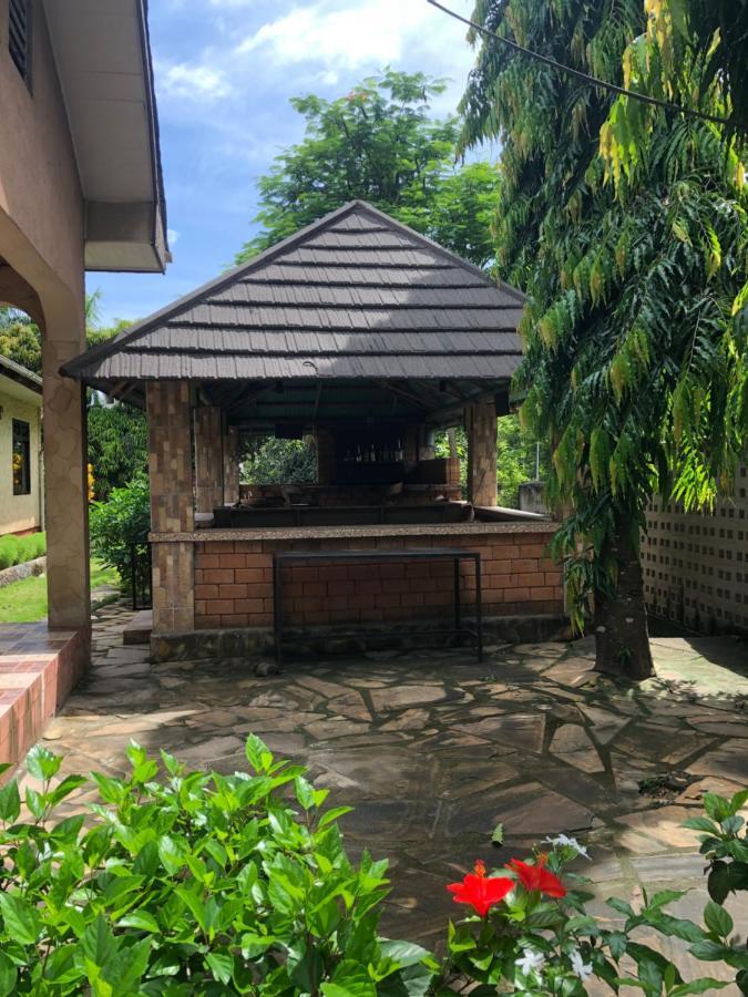 Tatys Homestay Dar es Salaam Exteriör bild
